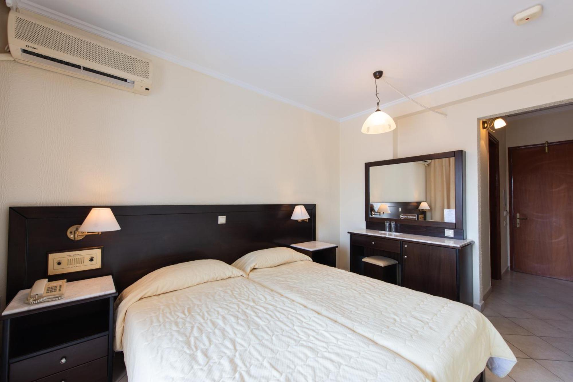 Aphrodite Beach Hotel Corfu Roda  Dış mekan fotoğraf
