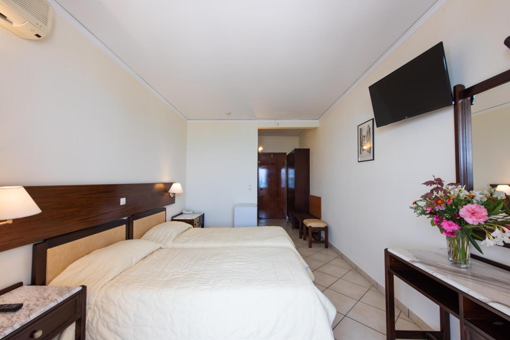 Aphrodite Beach Hotel Corfu Roda  Dış mekan fotoğraf