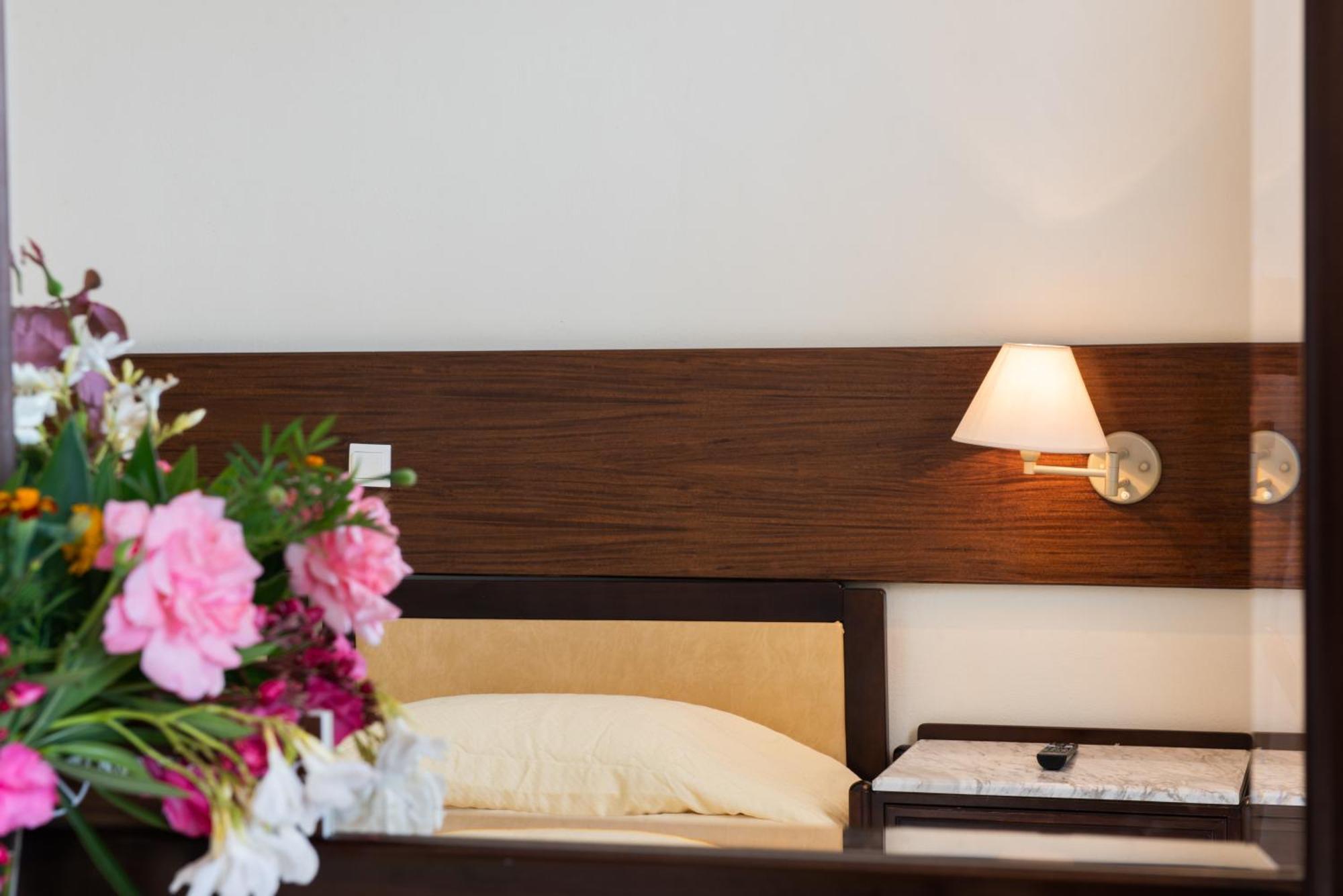 Aphrodite Beach Hotel Corfu Roda  Dış mekan fotoğraf